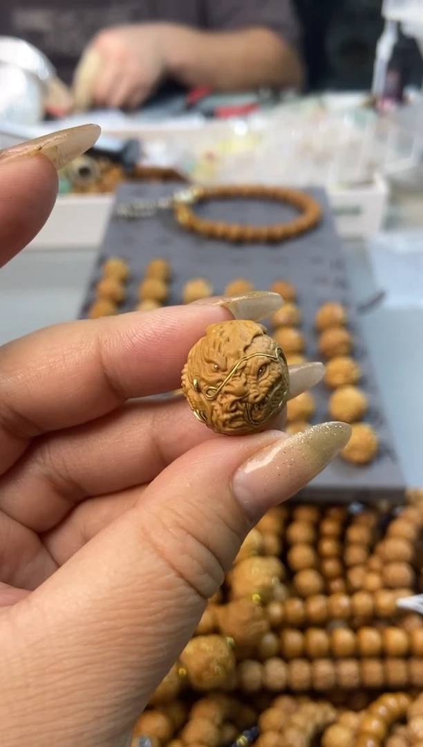 吊坠文玩核桃菠**帝龙蛇之变