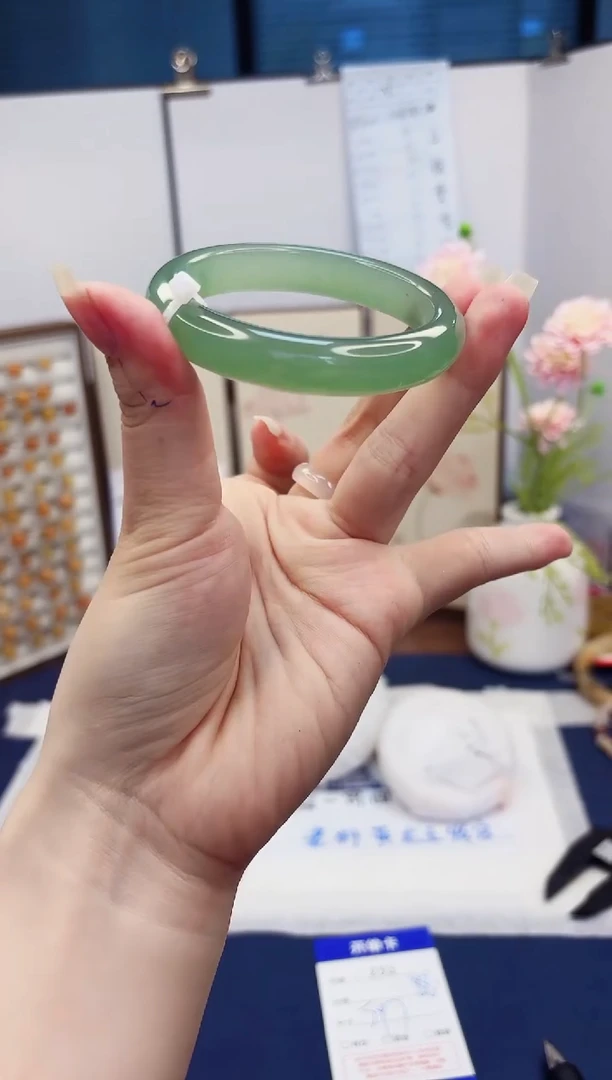 石英质玉手镯未镶嵌251-东陵玉-圈口54