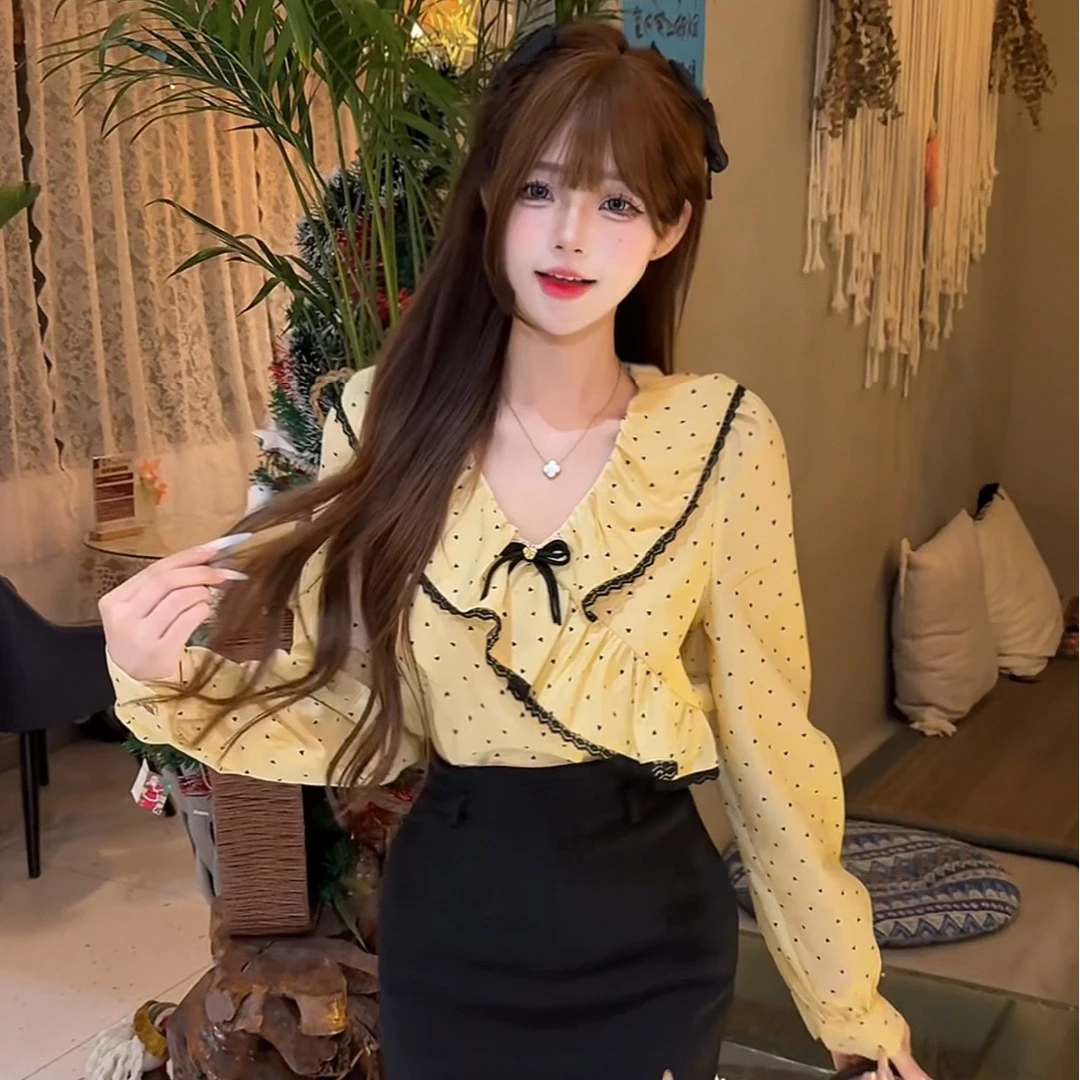 洋气黄色爱心衬衫女春秋季新款韩系气质小香风小衫别致上衣2512