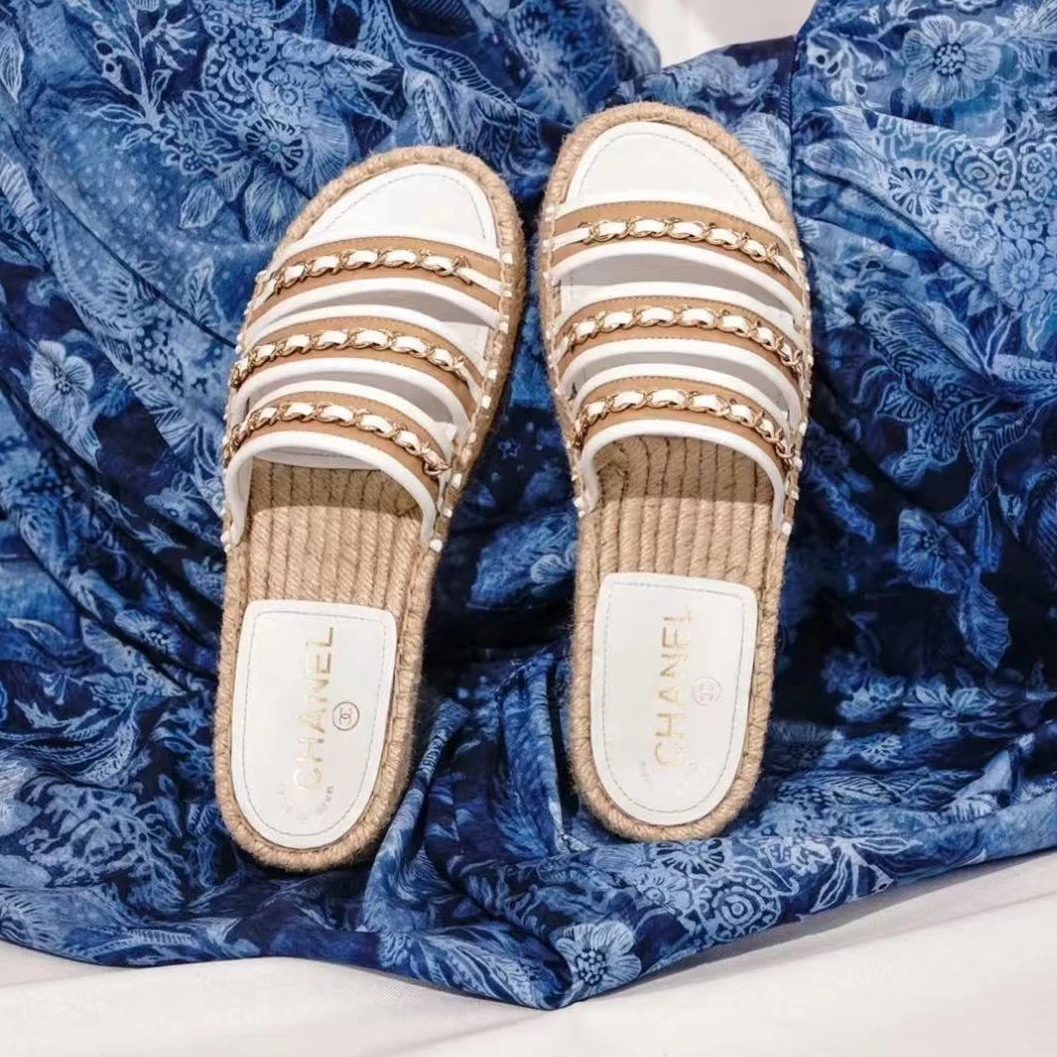未使用 Chanel/香奈儿 香奈儿白拼米链条草编拖鞋40
