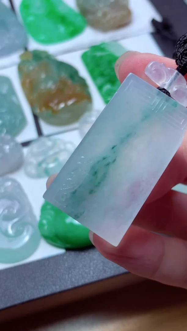 翡翠未镶嵌颈饰天然翡翠