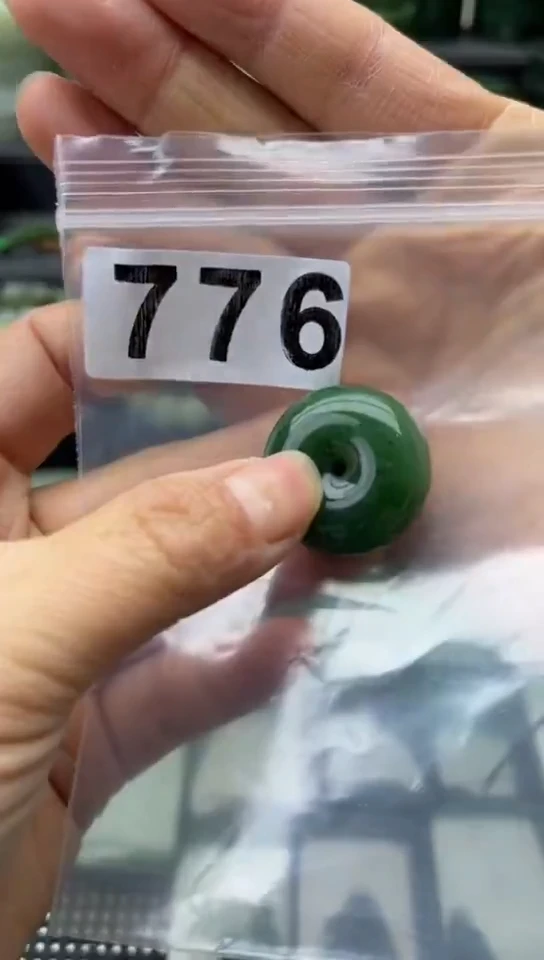 未镶嵌和田玉珠宝半成品扣子