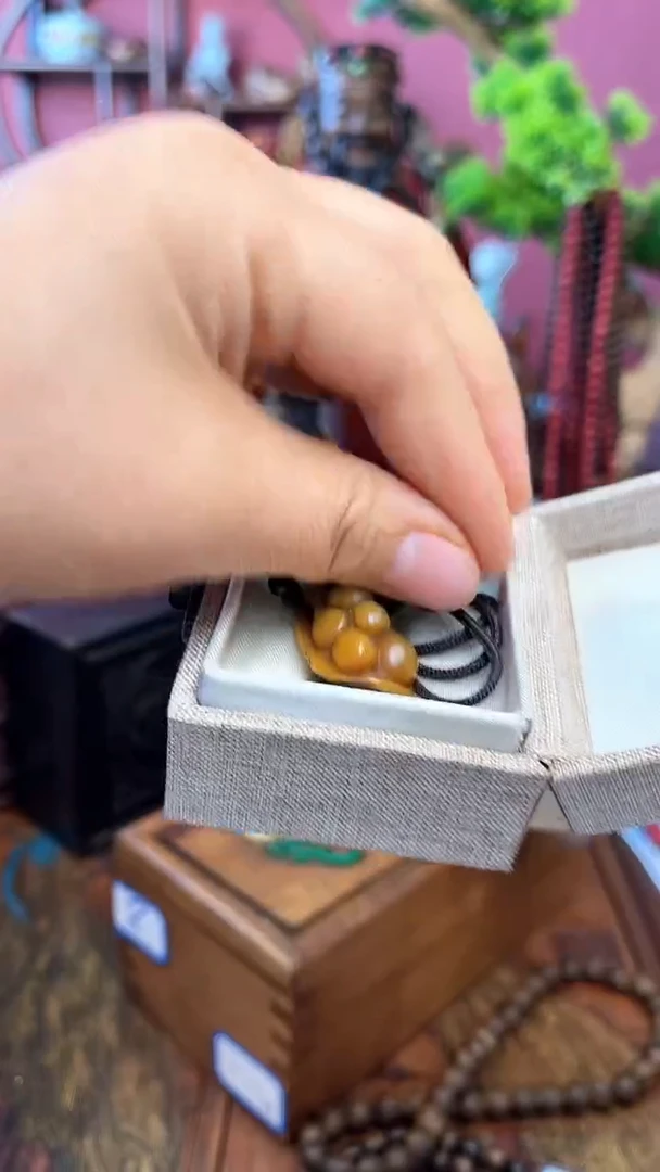 【闪购商品】木中之❤王妍妍批发117-石榴豆单寿山木盒