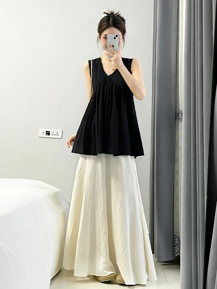 赫本风气质高级感V领无袖上衣女202夏季独特别致上衣搭配半身裙女