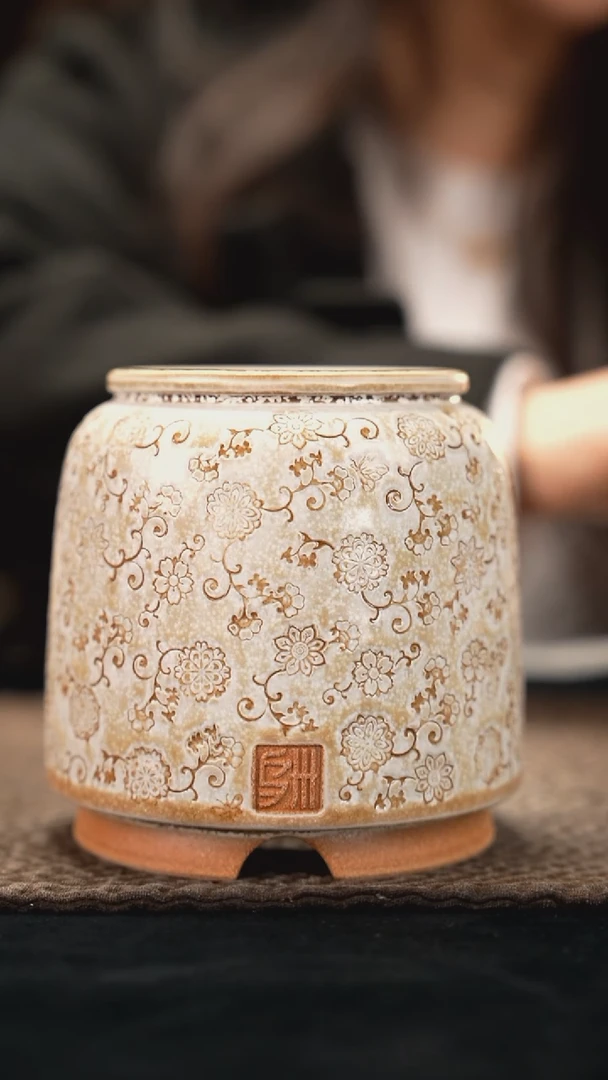 12-05-025花盆口径5.5瑕