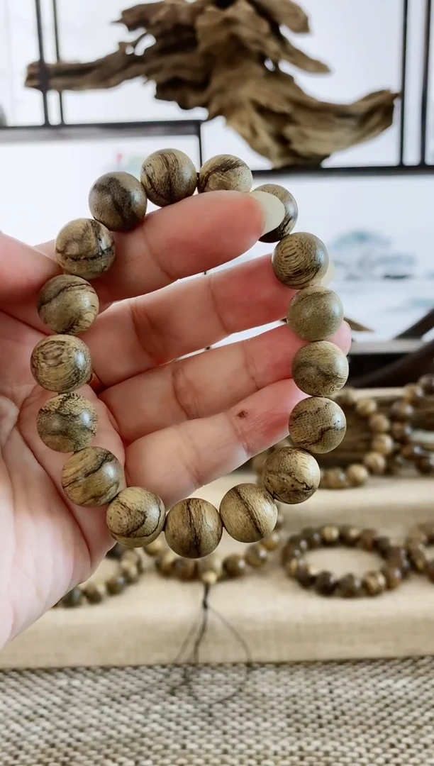 沉香手串柬埔寨金边虎斑老料13MM单圈