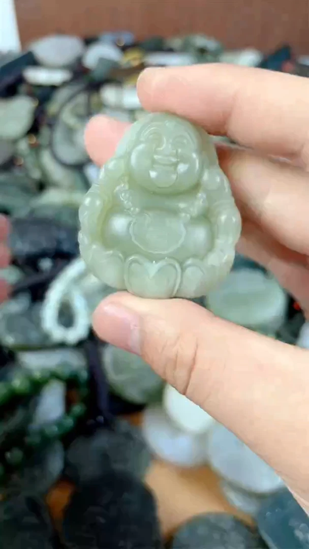 和田玉未镶嵌颈饰1