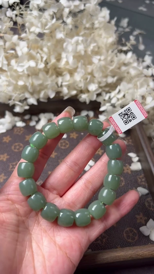 【闪购商品】未镶嵌和田玉手串HHHT200061手串