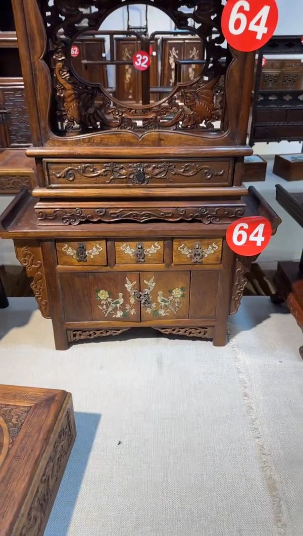 【闪购商品】木花梨木   64 号   翘头小供桌