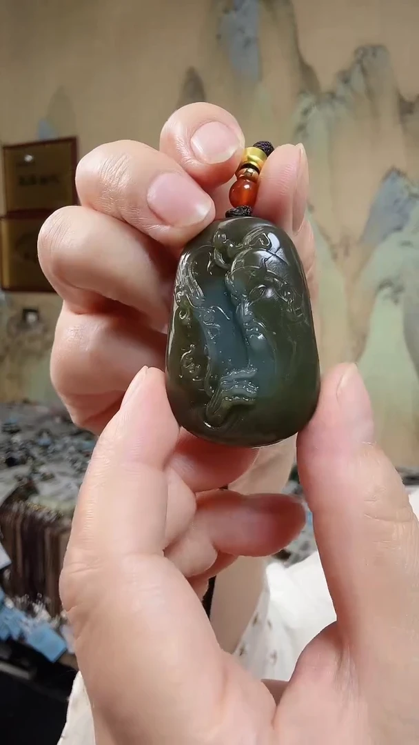 颈饰未镶嵌和田玉.