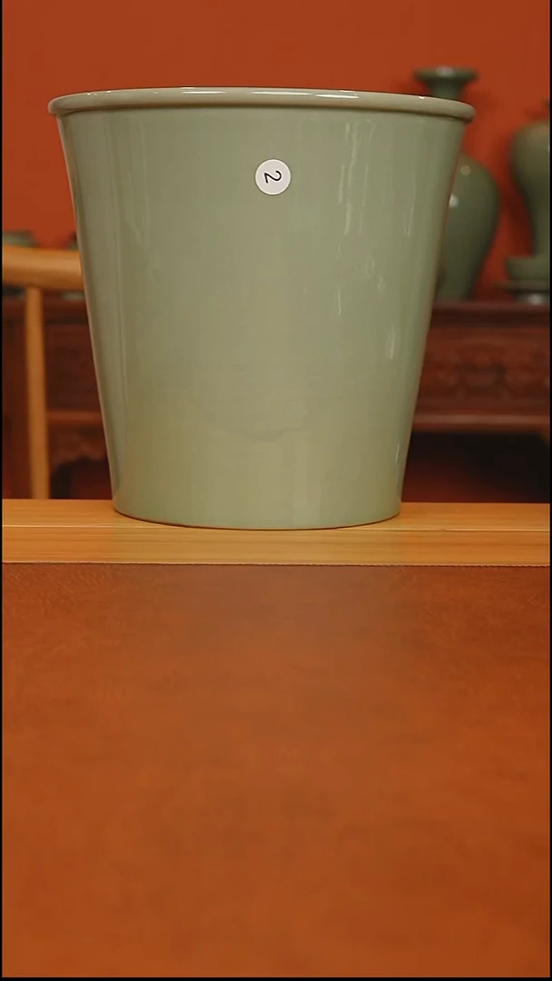 越窑秘色瓷大冰桶二级品
