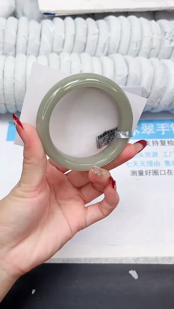 未镶嵌手镯石英质玉63-59.3DKH