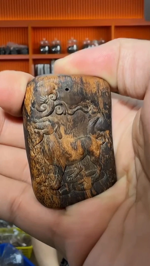 沉香吊坠214号生肖狗多样性发一