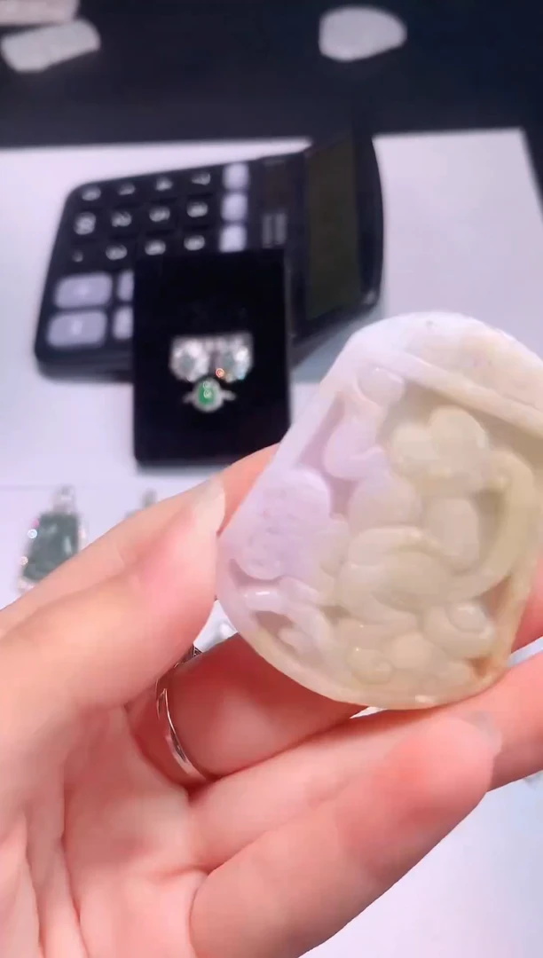 颈饰未镶嵌翡翠0芹0翡翠珠宝763