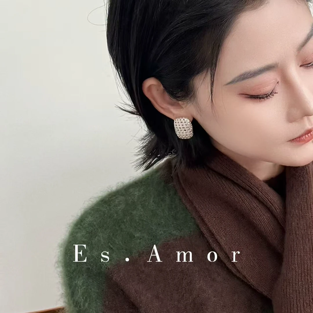 非金属合成锆石耳饰 Es.周七【爱不饰首】方形编织镂空耳环ER3722