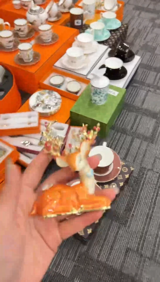 【闪购商品】杯000------------