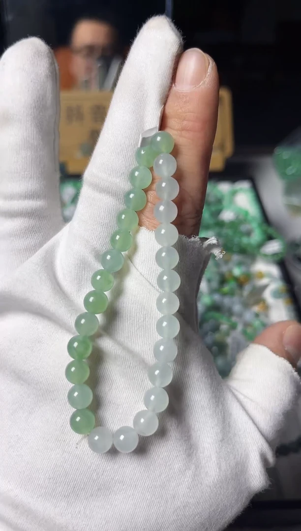 散珠翡翠翡翠手串卡7+