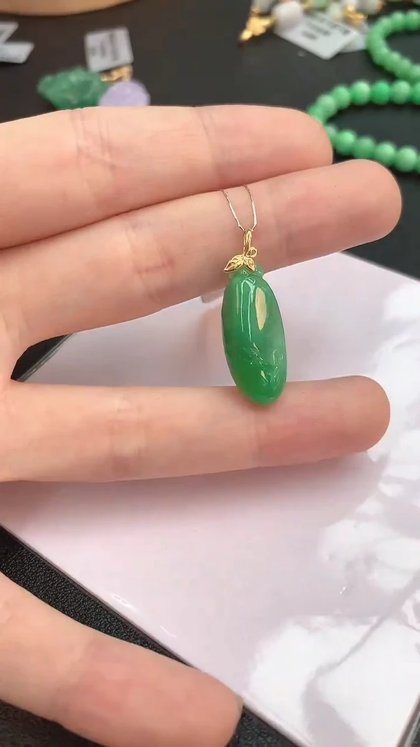 【闪购商品】翡翠颈饰18K金镶嵌赠礼盒证书  敏