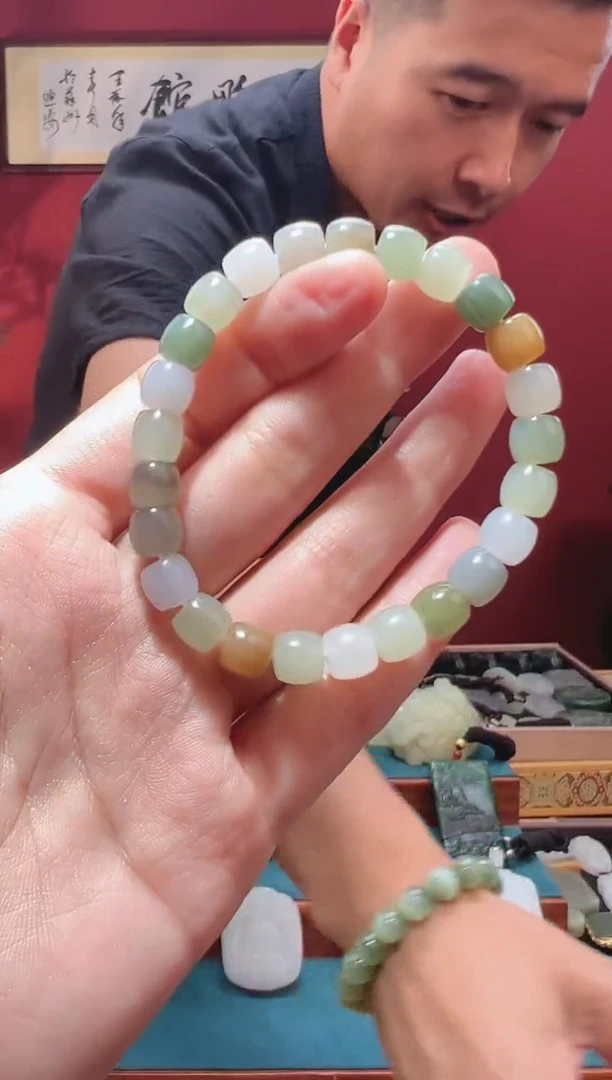 和田玉未镶嵌吊坠(不含链)1