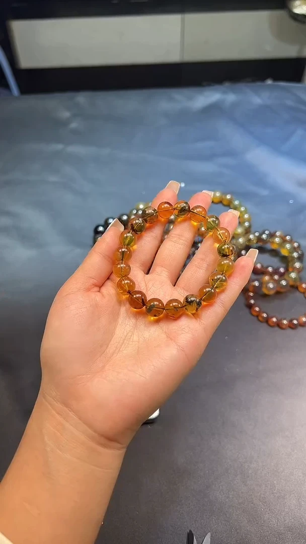 手串琥珀未镶嵌手串多样性发货发其一