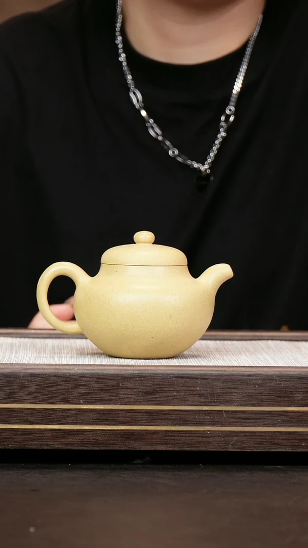 茶壶紫砂 本山绿泥   柿圆壶