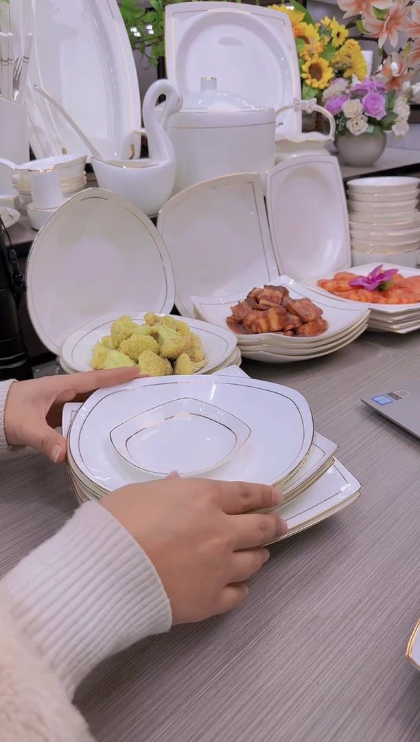 【闪购商品】45%以上骨粉骨瓷混搭1套 4个方味碟