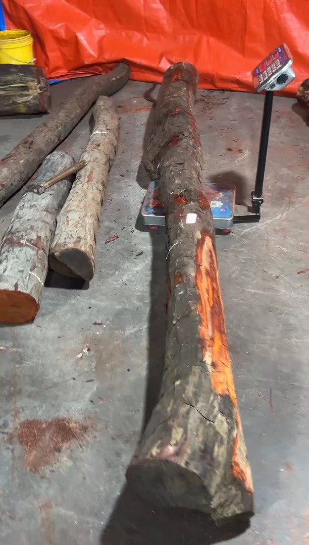 紫檀木类端景台专****水赞比亚血檀