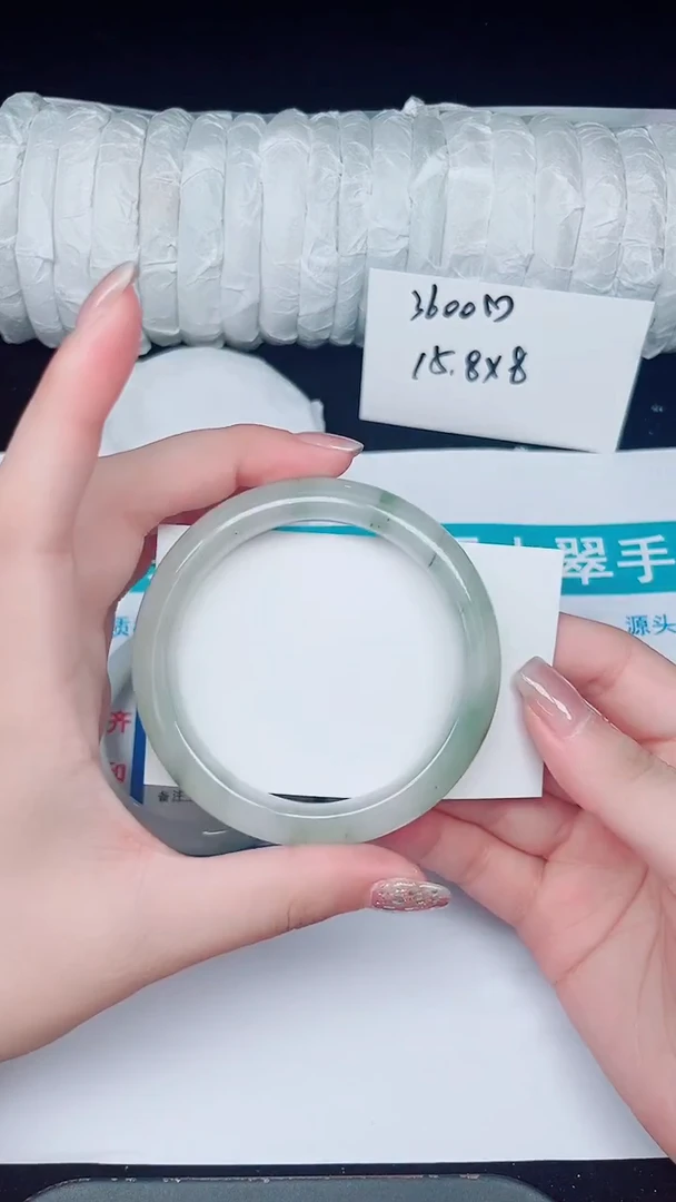 未镶嵌手镯石英质玉190-57/58