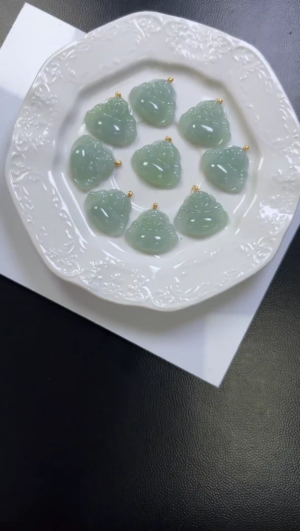 颈饰18K金镶嵌翡翠多样性发一件/配绳4