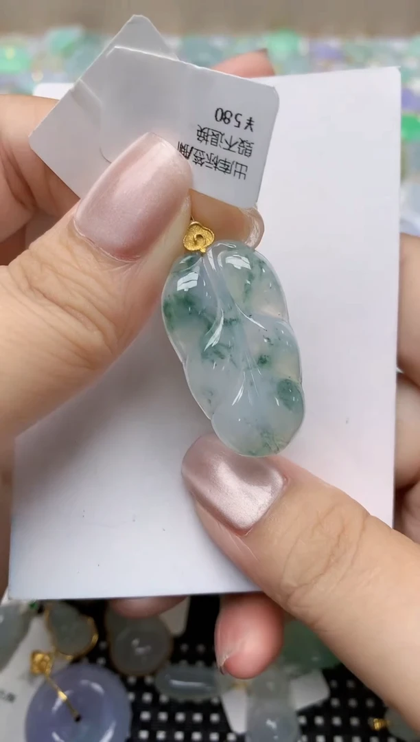 翡翠18K金镶嵌颈饰天然缅甸A货翡翠