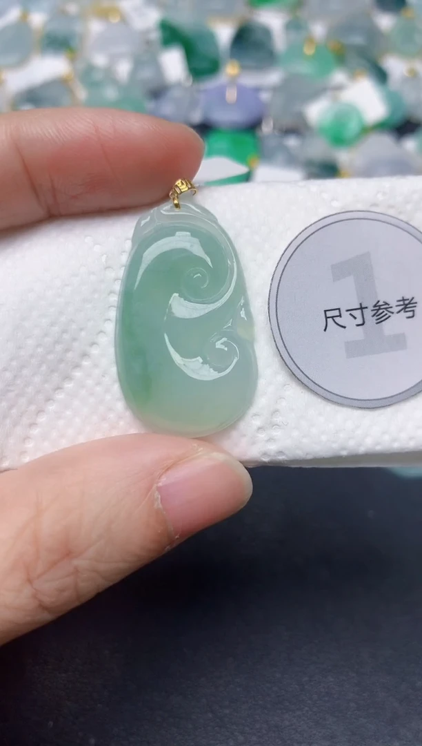 颈饰18K金镶嵌翡翠天然缅甸A货翡翠