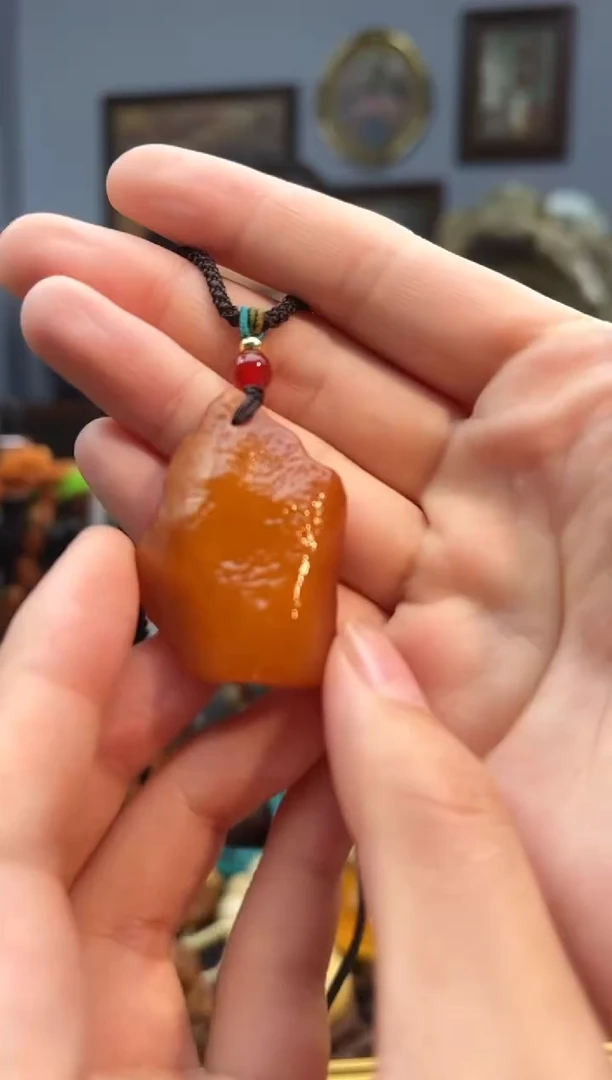 琥珀颈饰未镶嵌吊坠