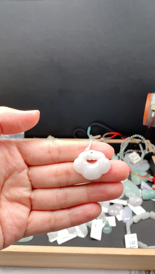 颈饰未镶嵌翡翠17如意