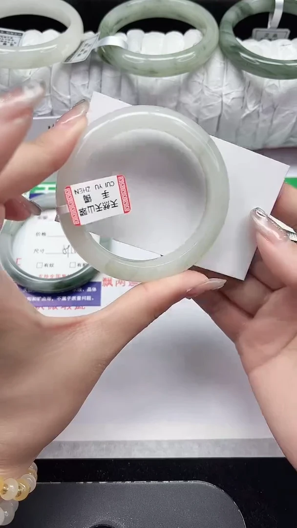 未镶嵌手镯石英质玉70-52/53
