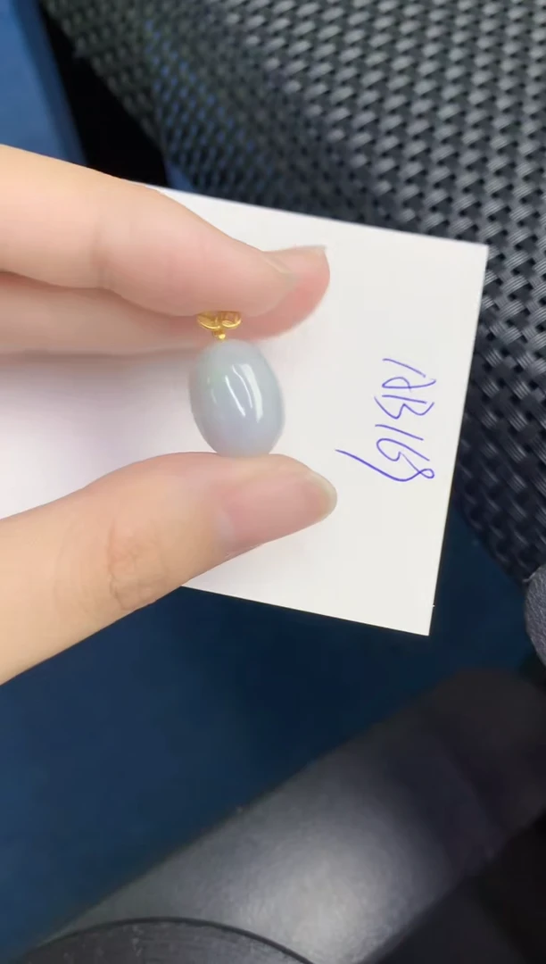 翡翠未镶嵌颈饰天然翡翠緬甸A貨