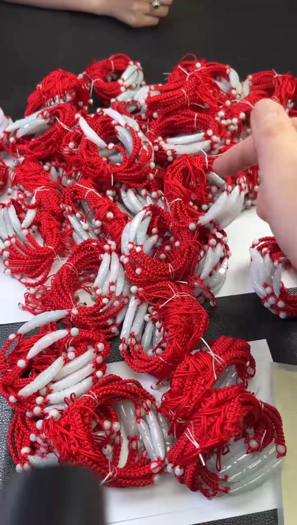 未镶嵌手绳翡翠多样性发一件