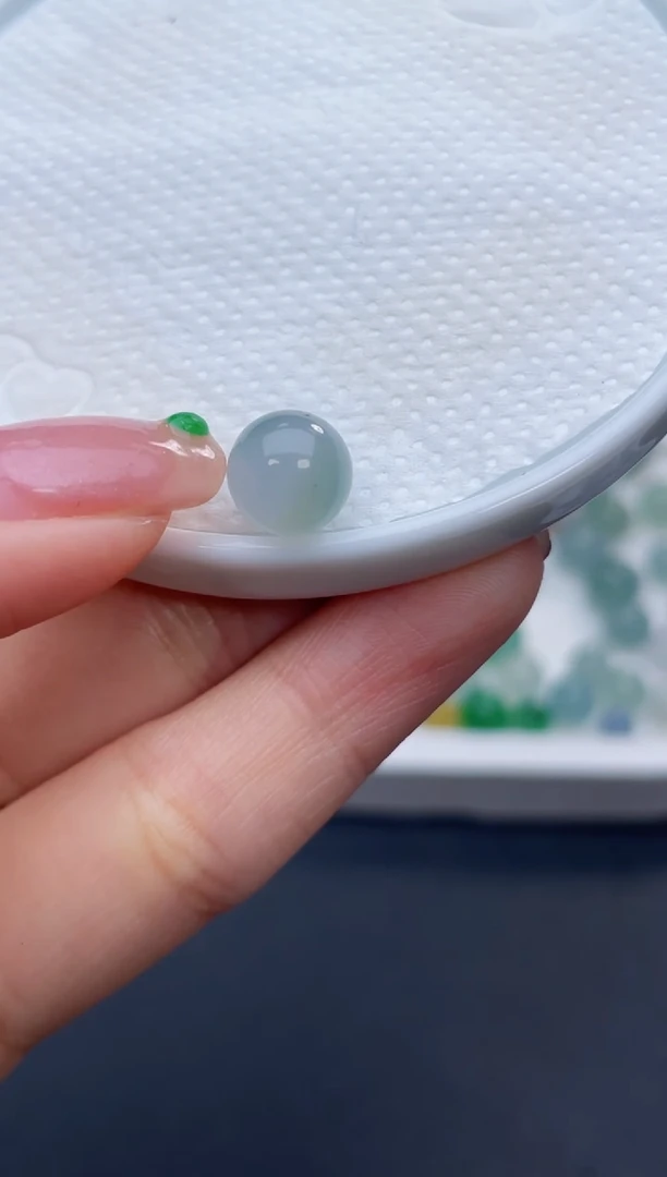 翡翠未镶嵌颈饰浮*啊A288