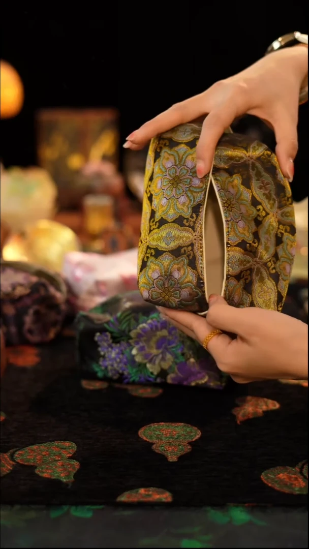 ··················