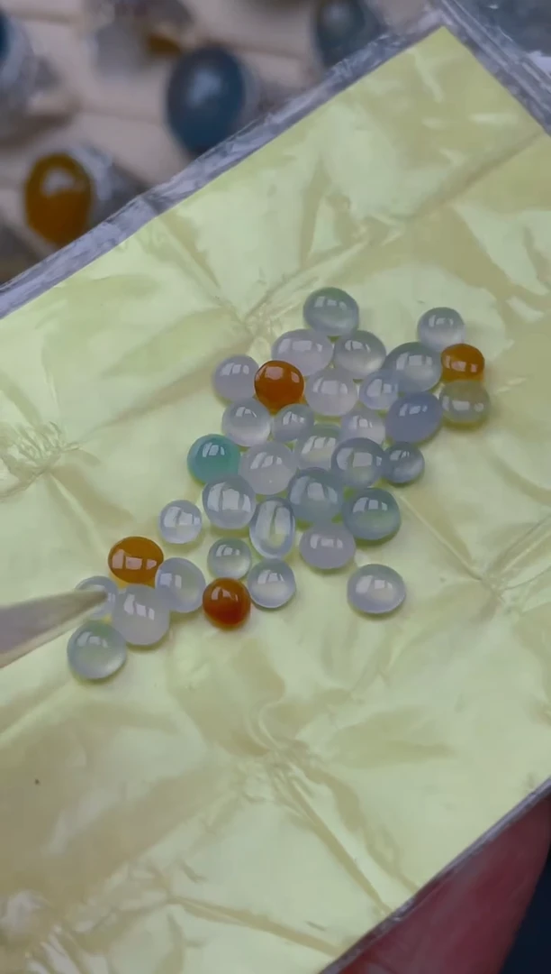 未镶嵌定制翡翠天然翡翠蛋面69