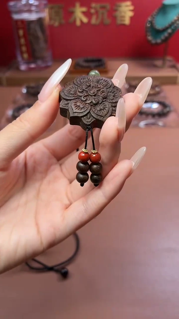 沉香手串沉水越南芽庄瘤疤黄棋宝相花吊坠