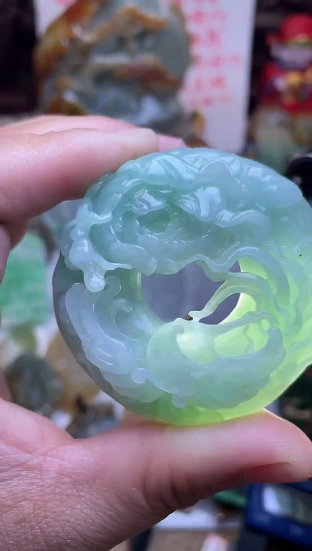 颈饰未镶嵌翡翠扣子