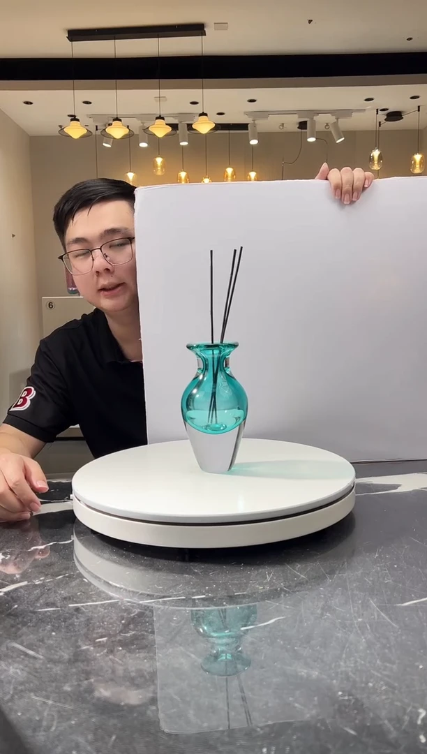 摆件巴比特美学-湖水蓝香薰瓶