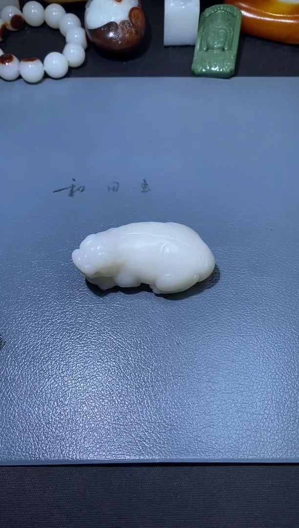未镶嵌和田玉把件和田玉