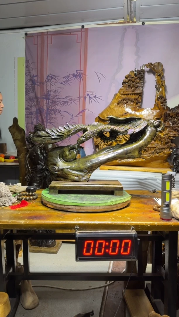 金丝楠ᰔ****g金丝楠木雕刻摆件