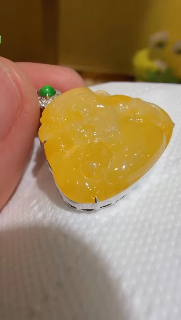 吊坠(不含链)18K金镶嵌翡翠多样性团购发一件（不退不换）