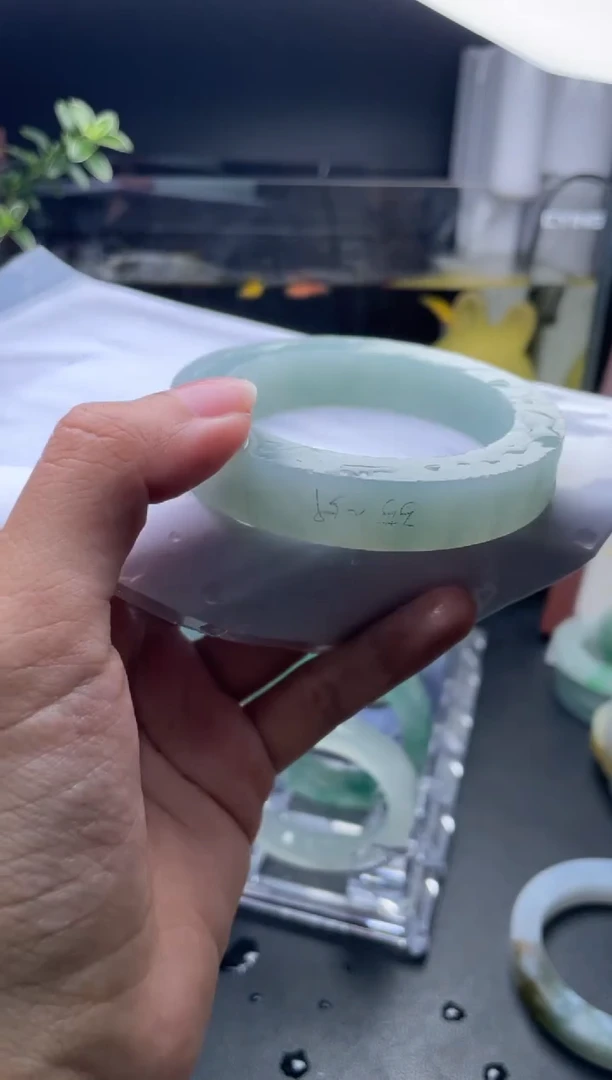 未镶嵌毛胚手镯定制翡翠毛胚定制