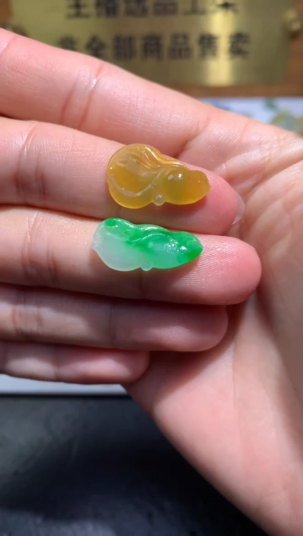 未镶嵌定制翡翠毛货