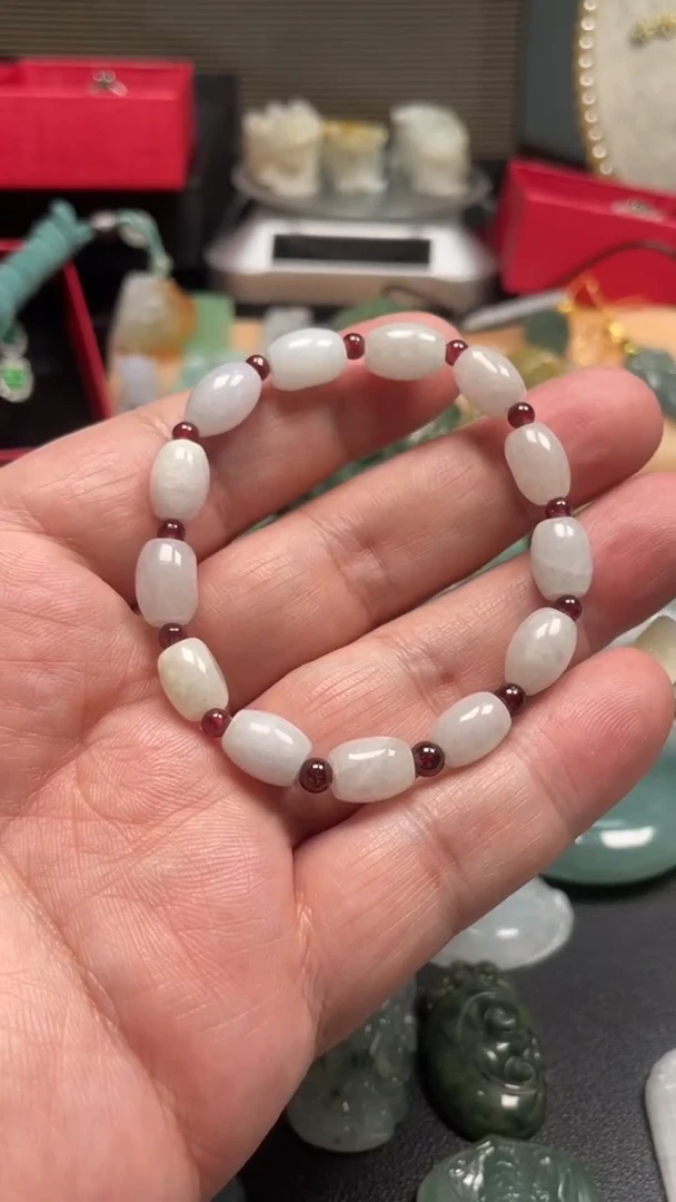 颈饰未镶嵌翡翠天然缅甸翡翠A货