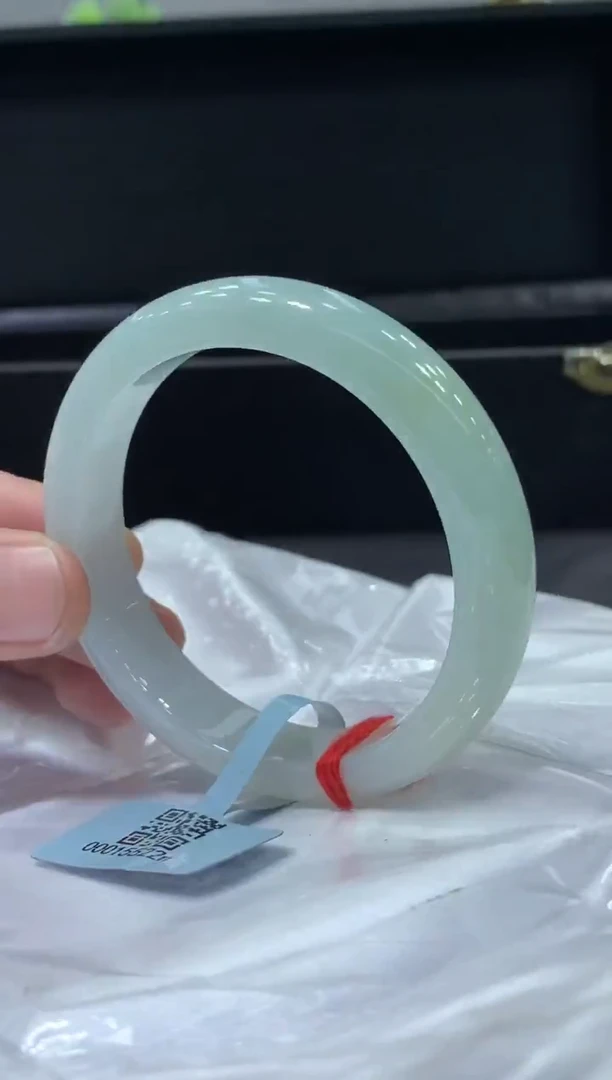 未镶嵌手镯翡翠翡翠手镯