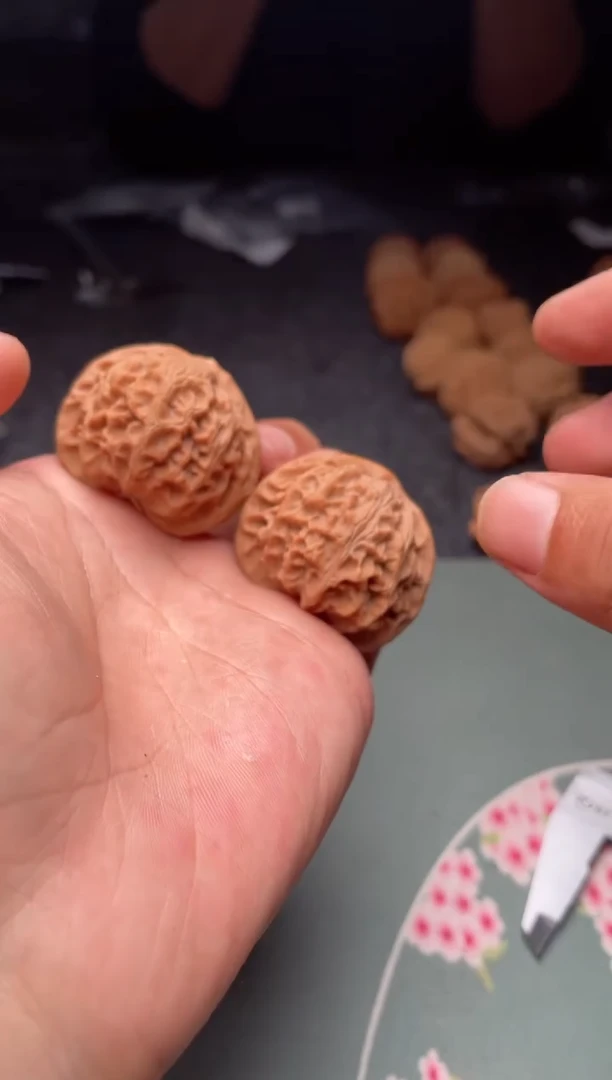 把件文玩核桃a268  宫灯 39尺